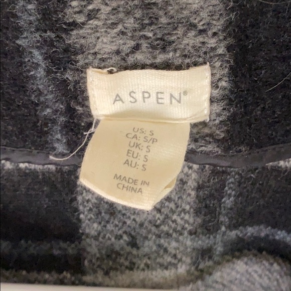 Plaid/check coat - Picture 2 of 3